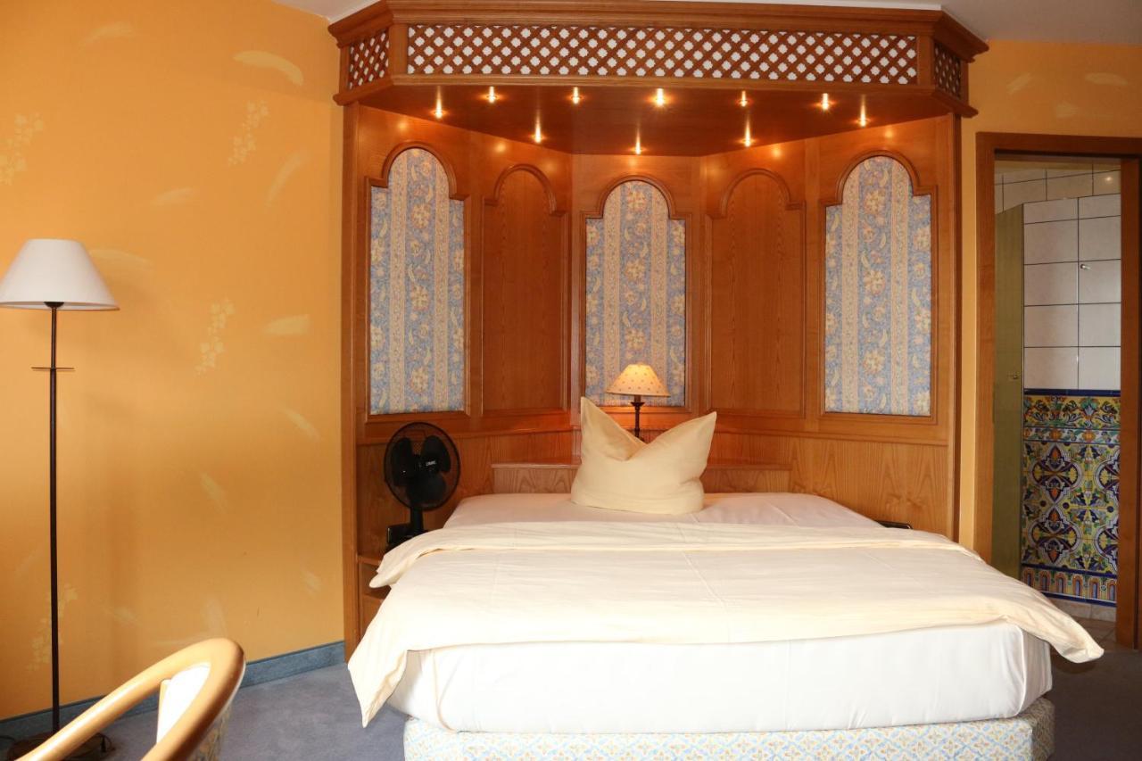 Hotel Spanischer Hof Groeditz Экстерьер фото