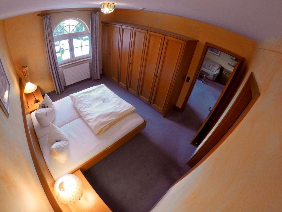Hotel Spanischer Hof Groeditz Экстерьер фото