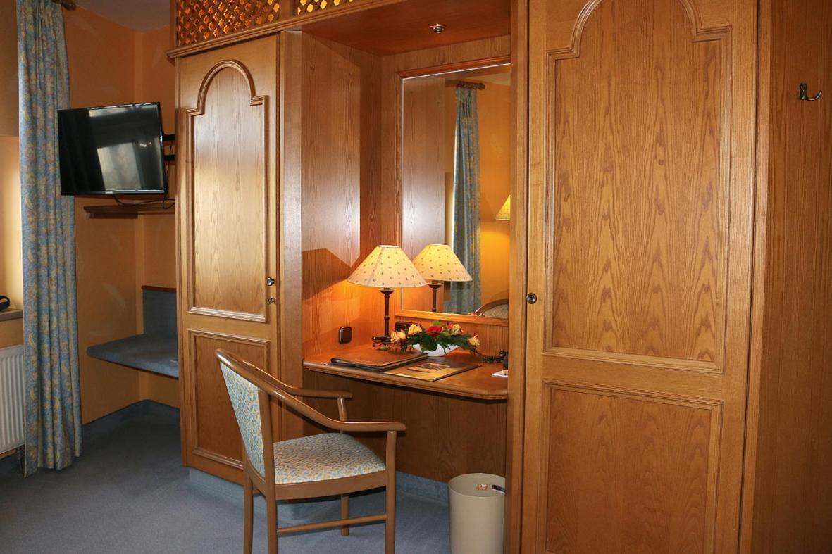 Hotel Spanischer Hof Groeditz Экстерьер фото