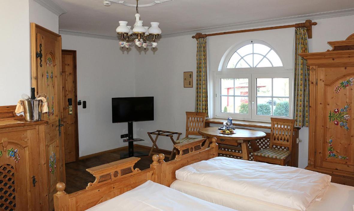 Hotel Spanischer Hof Groeditz Экстерьер фото